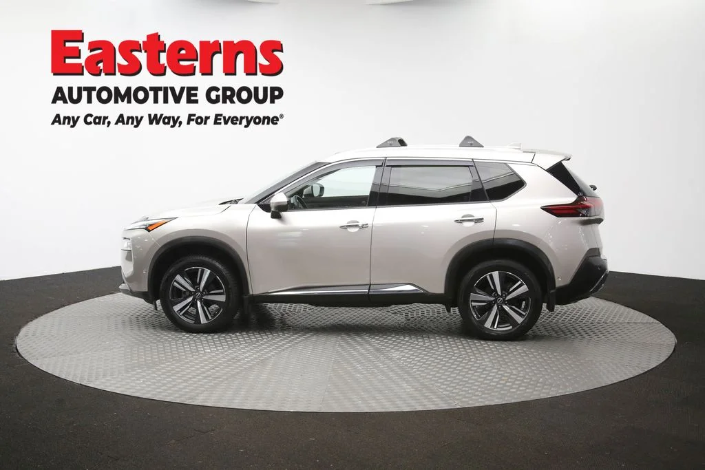 Used 2023 Gold Nissan SL image 63