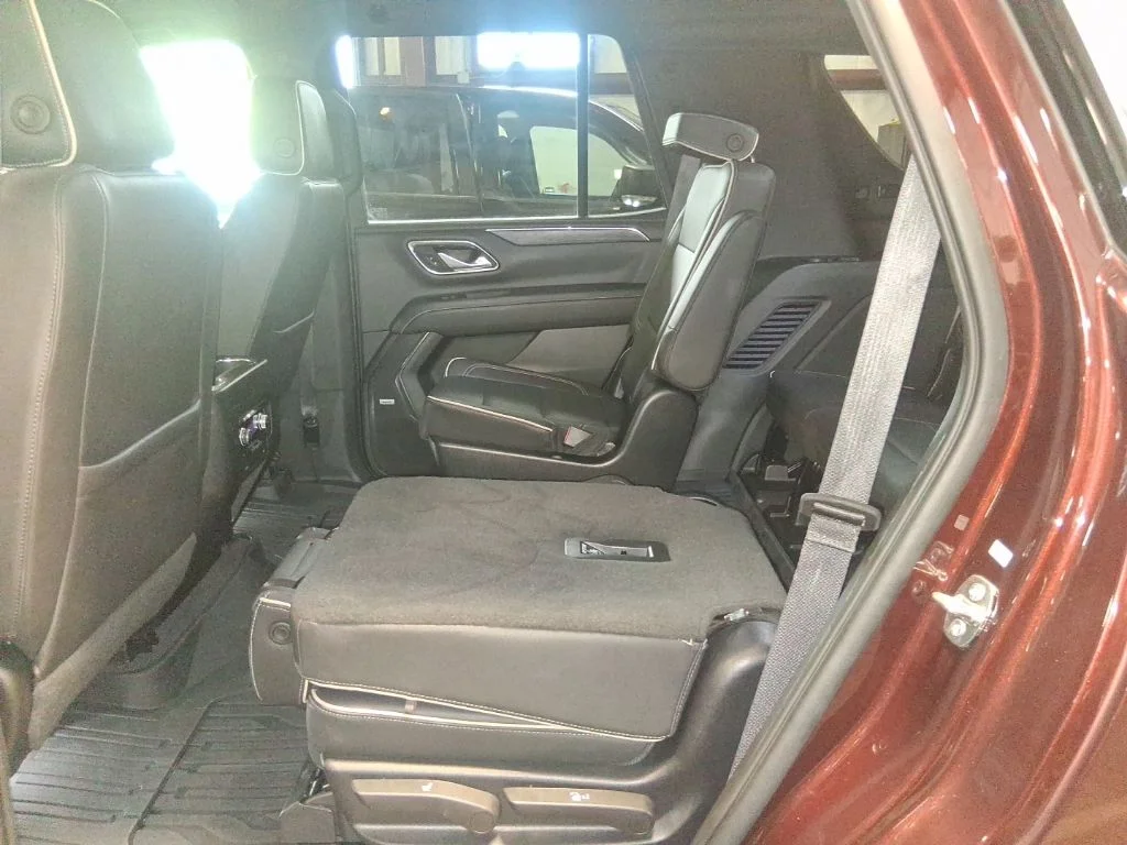 Used 2022 Red GMC SLT image 17