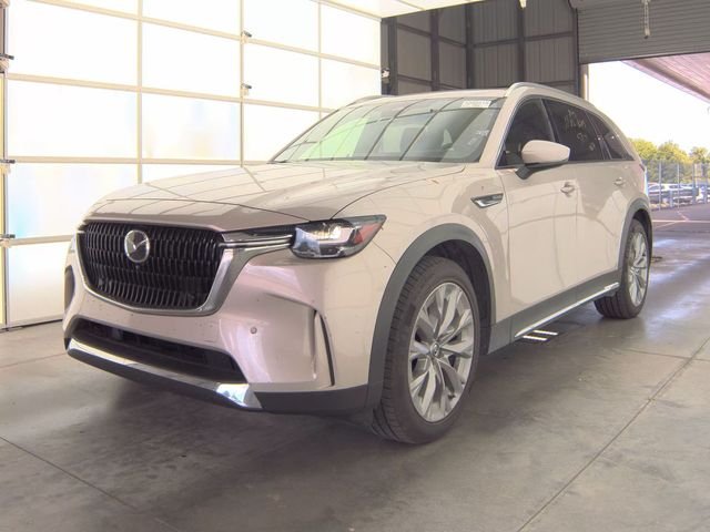 2025 Mazda CX-90's photo