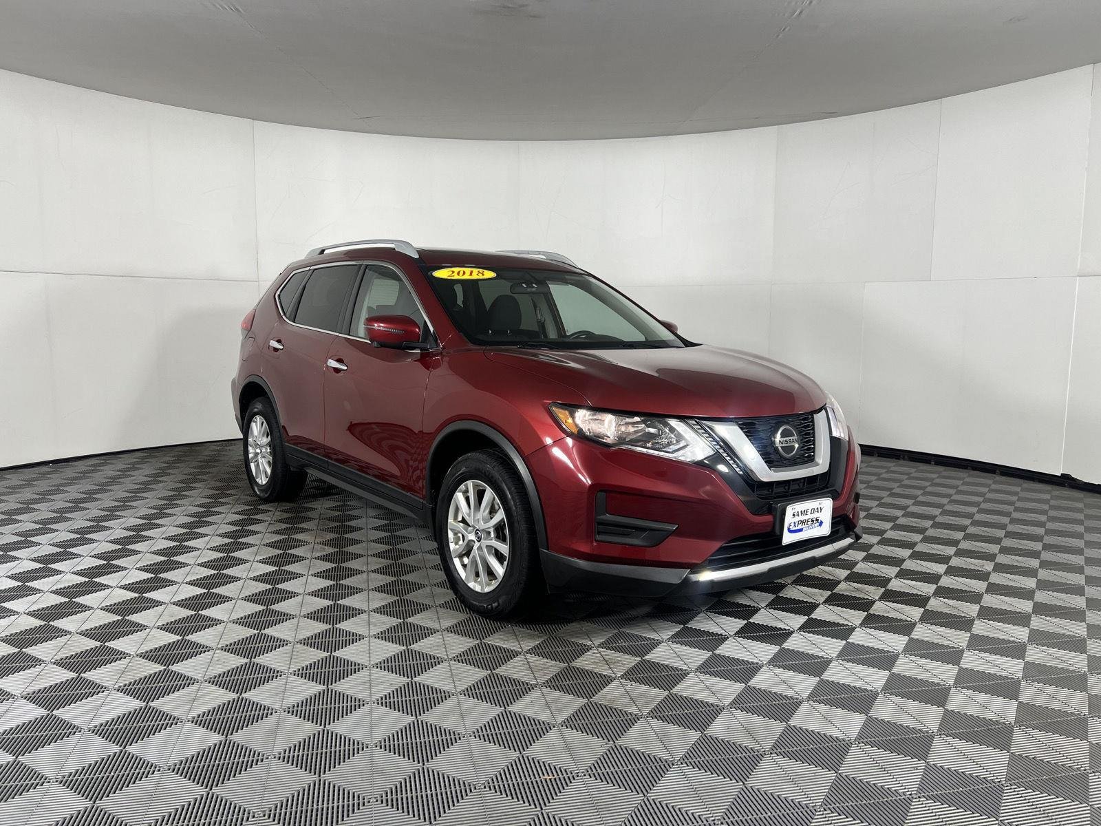 Used 2018 Scarlet Ember Nissan SV image 19