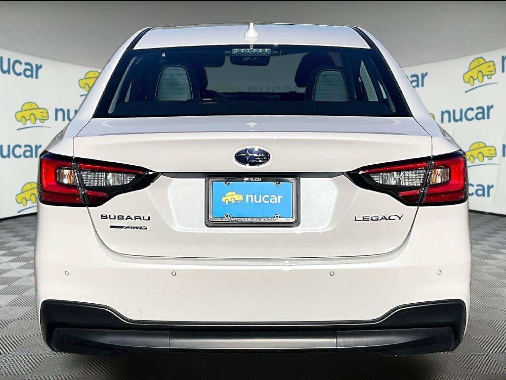 Used 2025 Crystal White Pearl Subaru Limited image 5