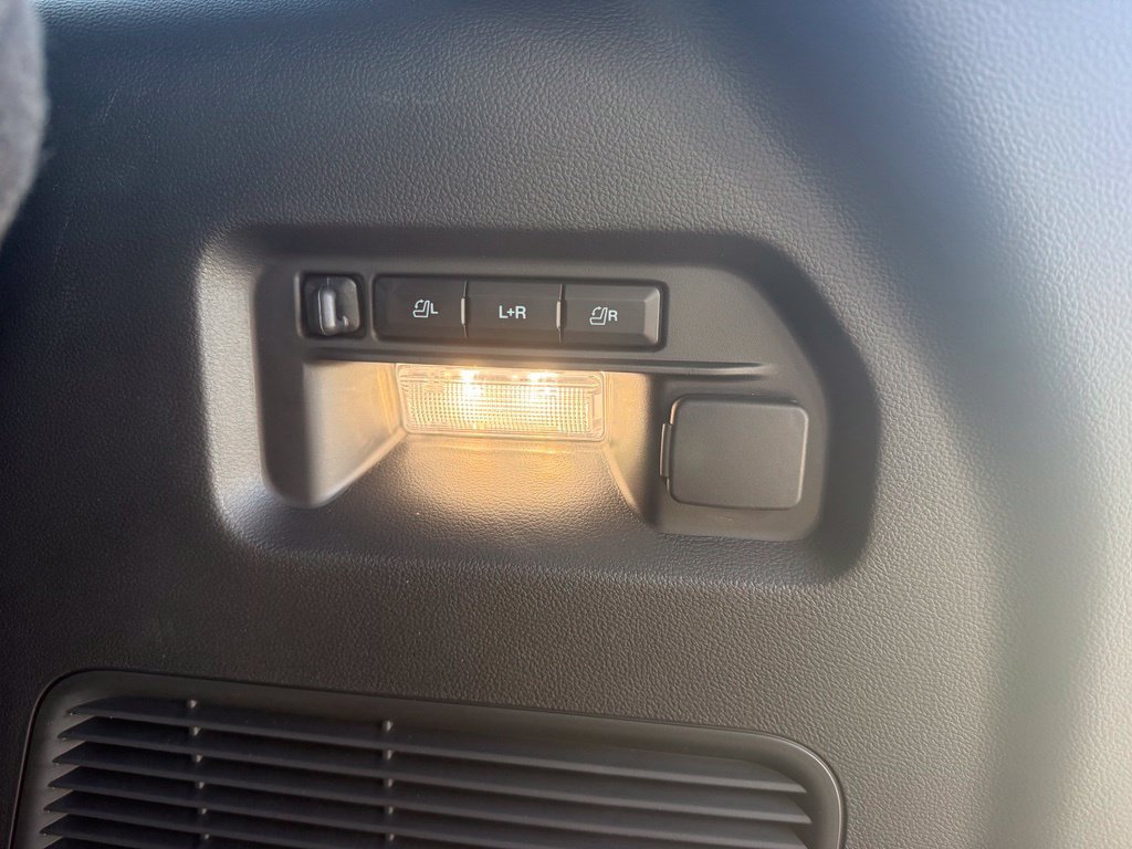 2026 Ford Explorer Tremor - Photo 18