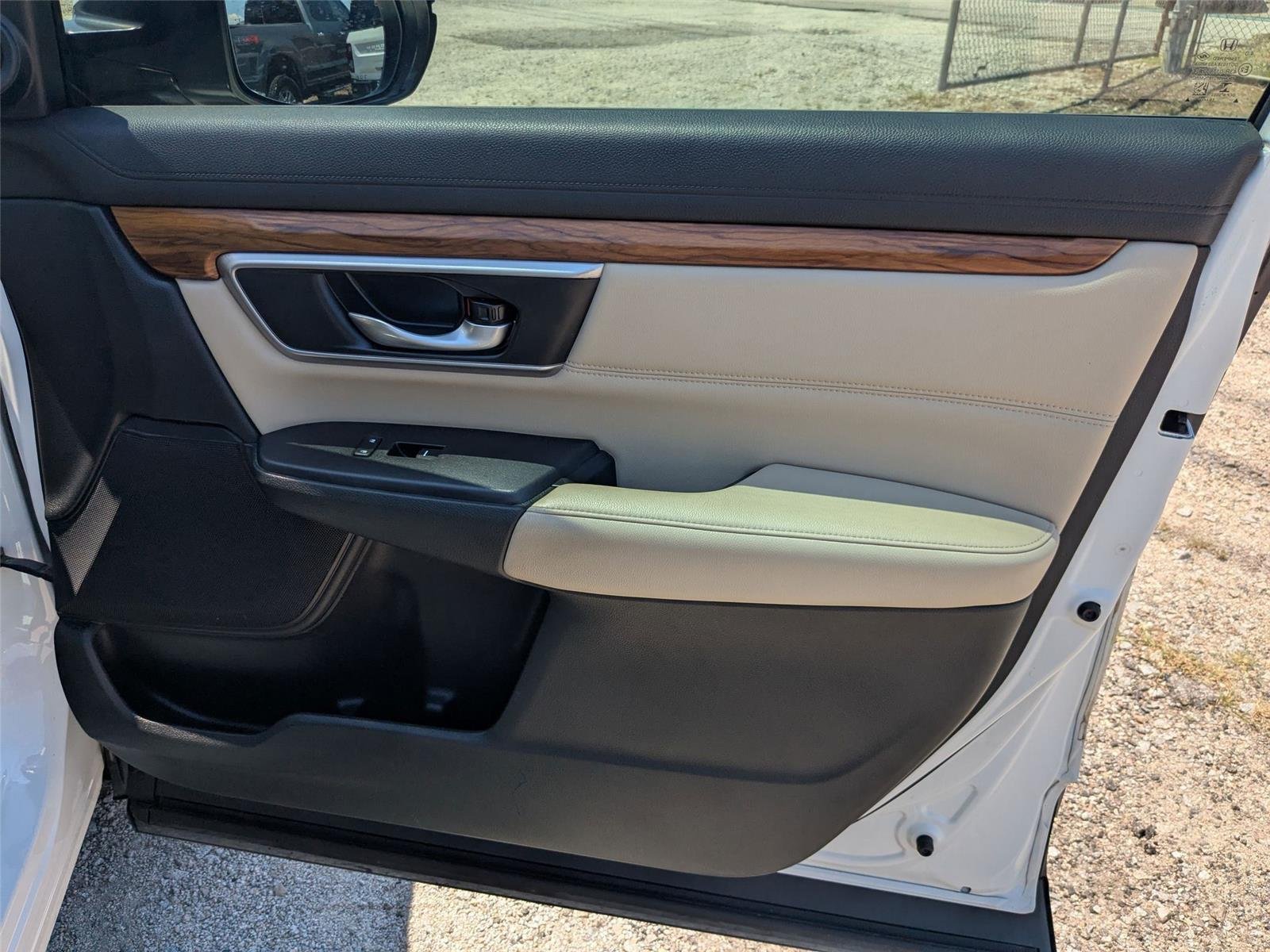Used 2019 Platinum White Pearl Honda EX-L image 30
