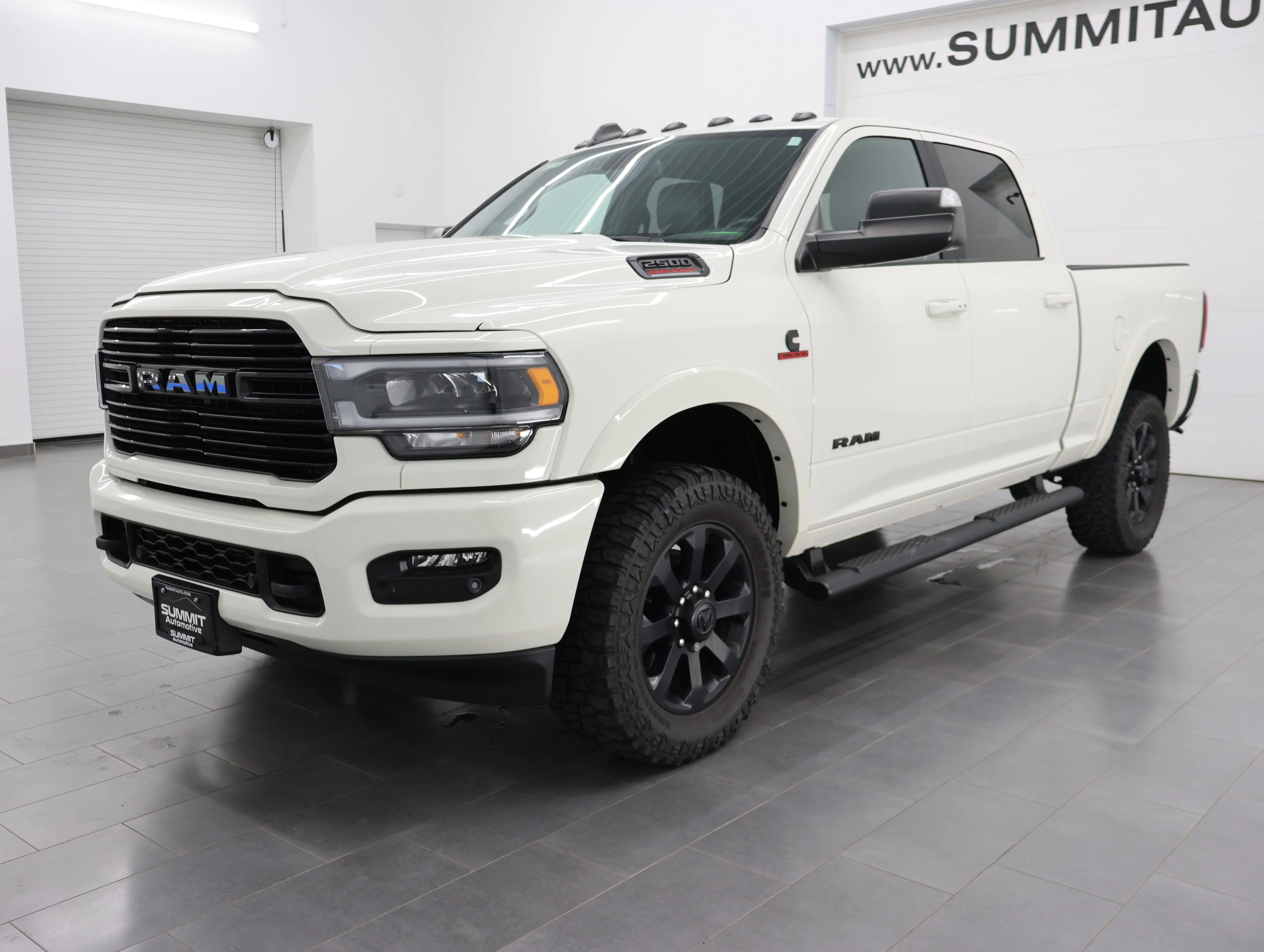 Used 2022 Pearl White Ram Laramie image 7