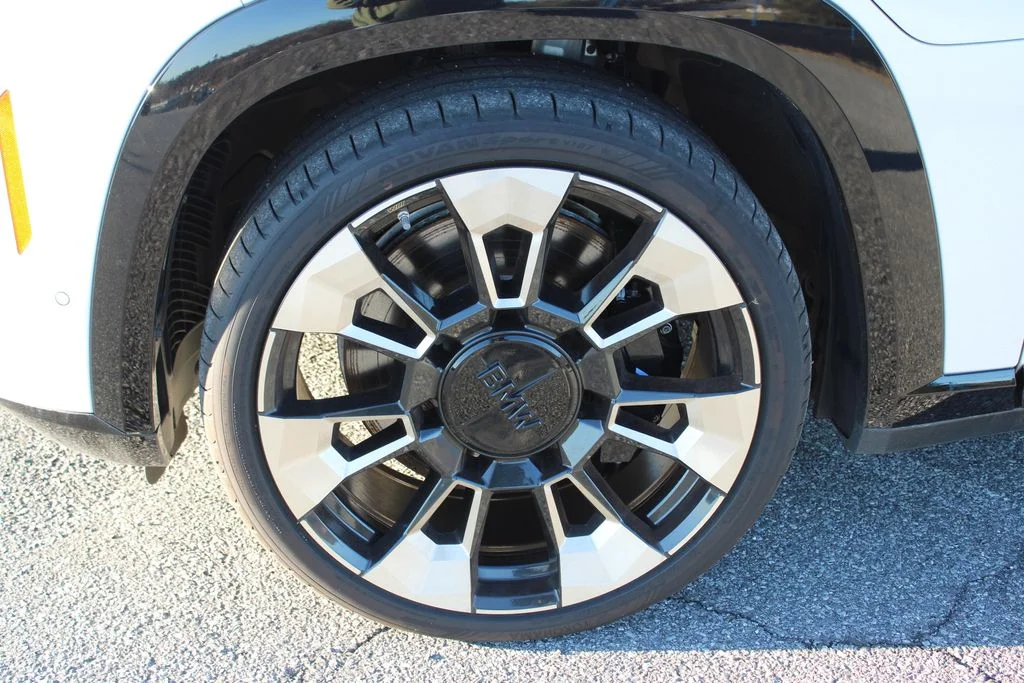 2023 BMW XM Base - Photo 34