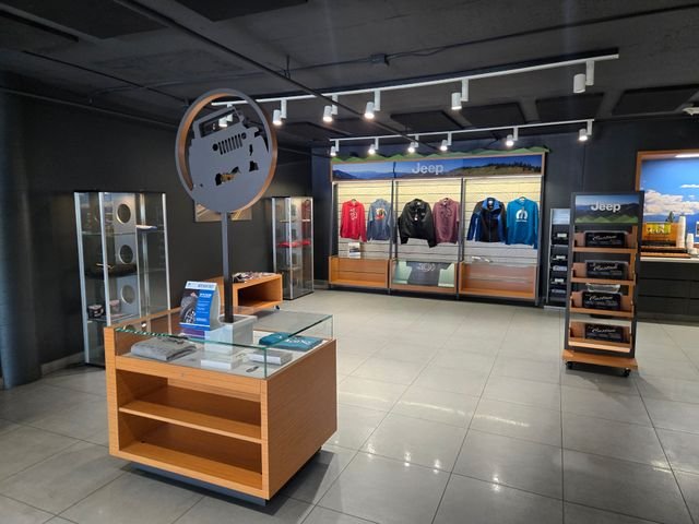 2025 Jeep Grand Cherokee Altitude - Photo 29