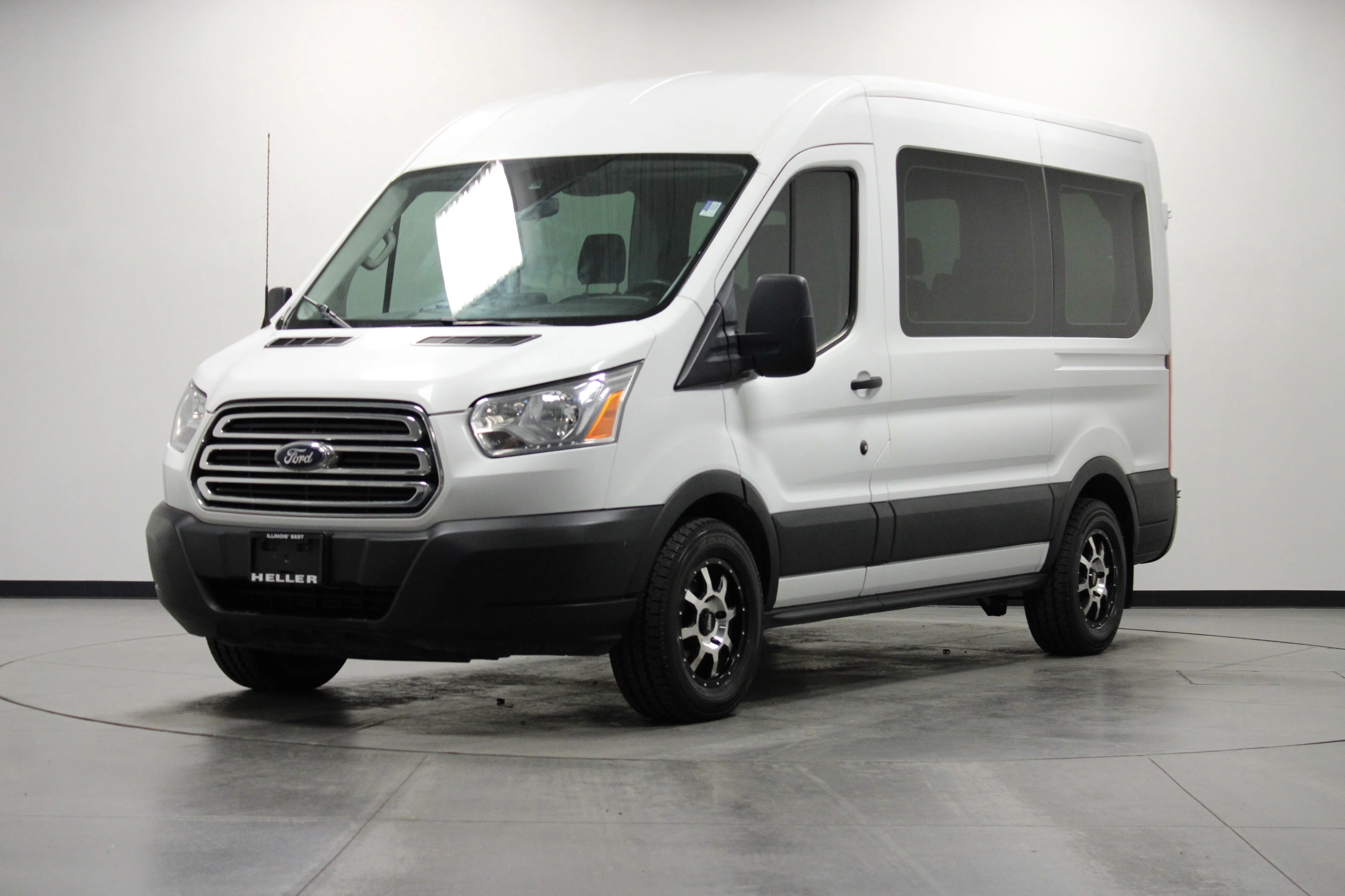 Used 2018 White Ford XLT image 8