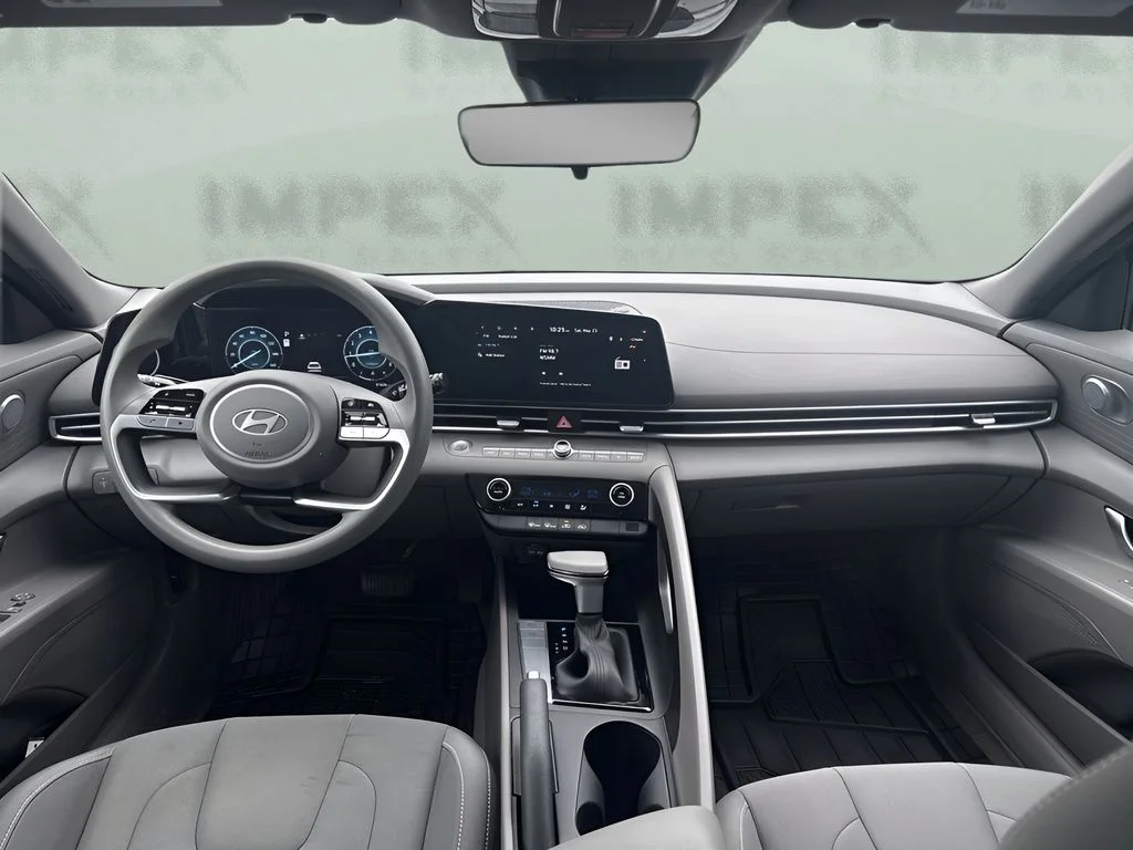 Used 2024 Gray Hyundai SEL image 11