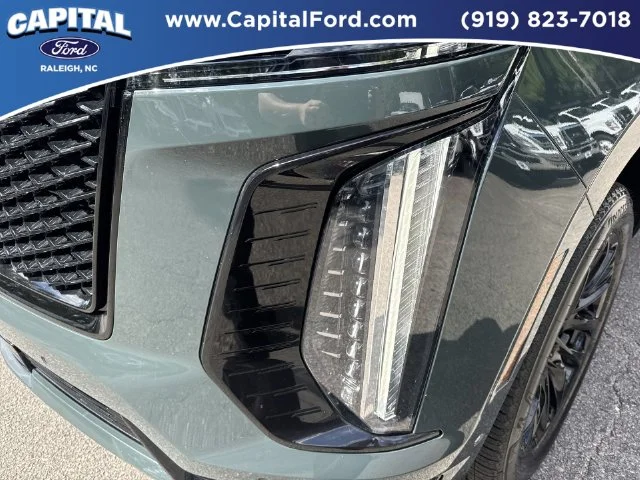 Used 2026 Green Cadillac Sport image 11