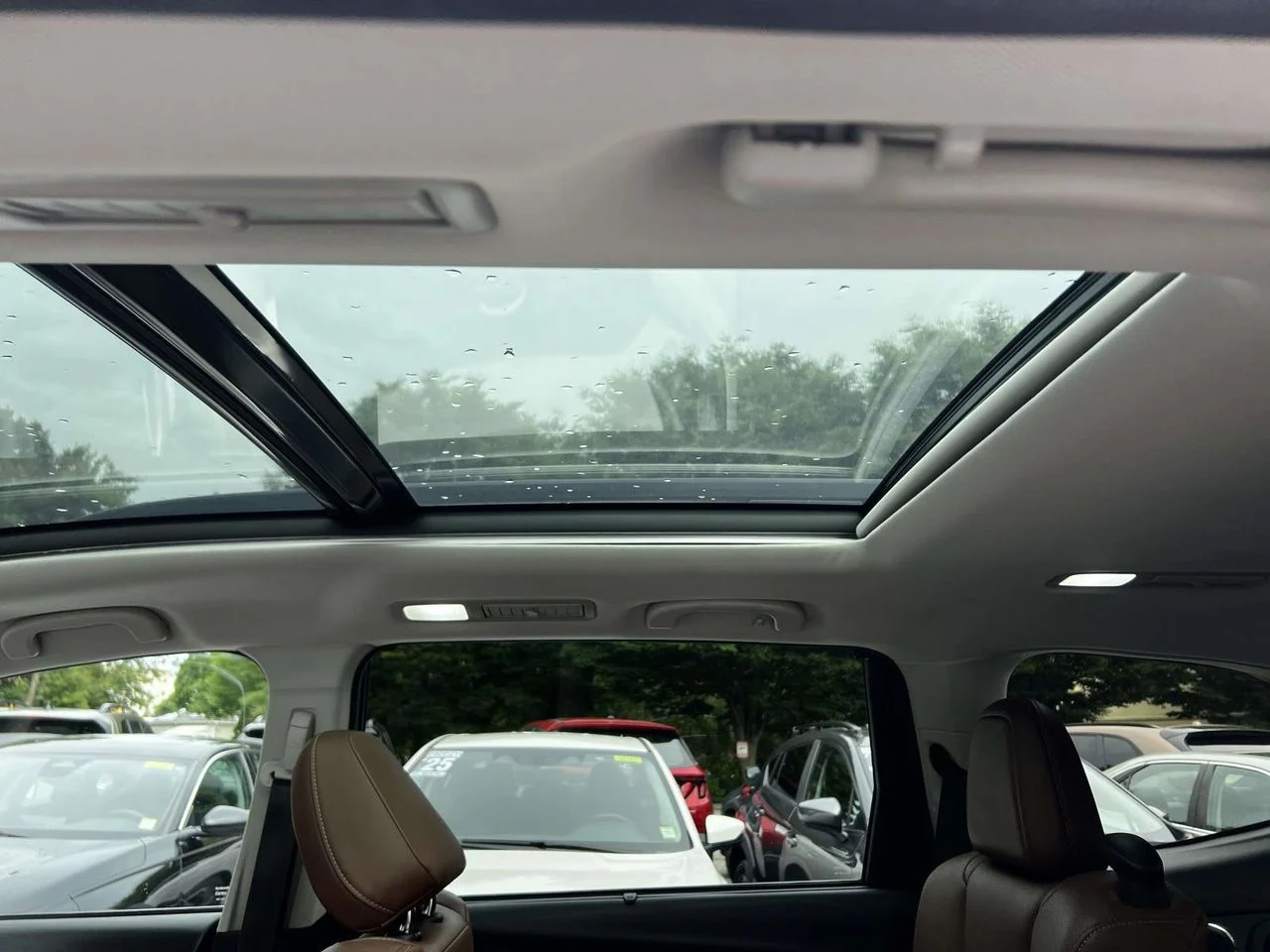 Used 2022 Crystal White Pearl Subaru Touring image 19