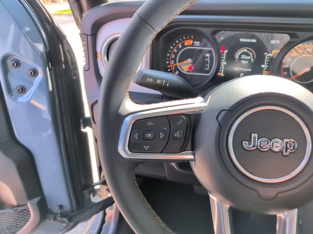 Used 2024 Gray Jeep Sahara image 21
