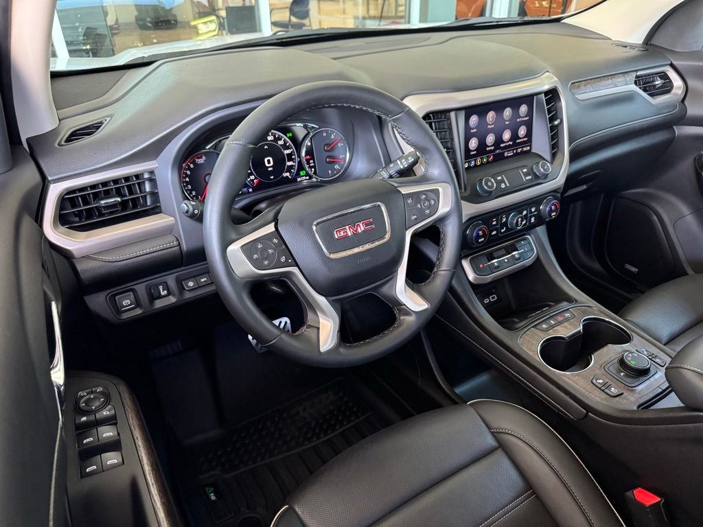 Used 2023 White GMC Denali image 3