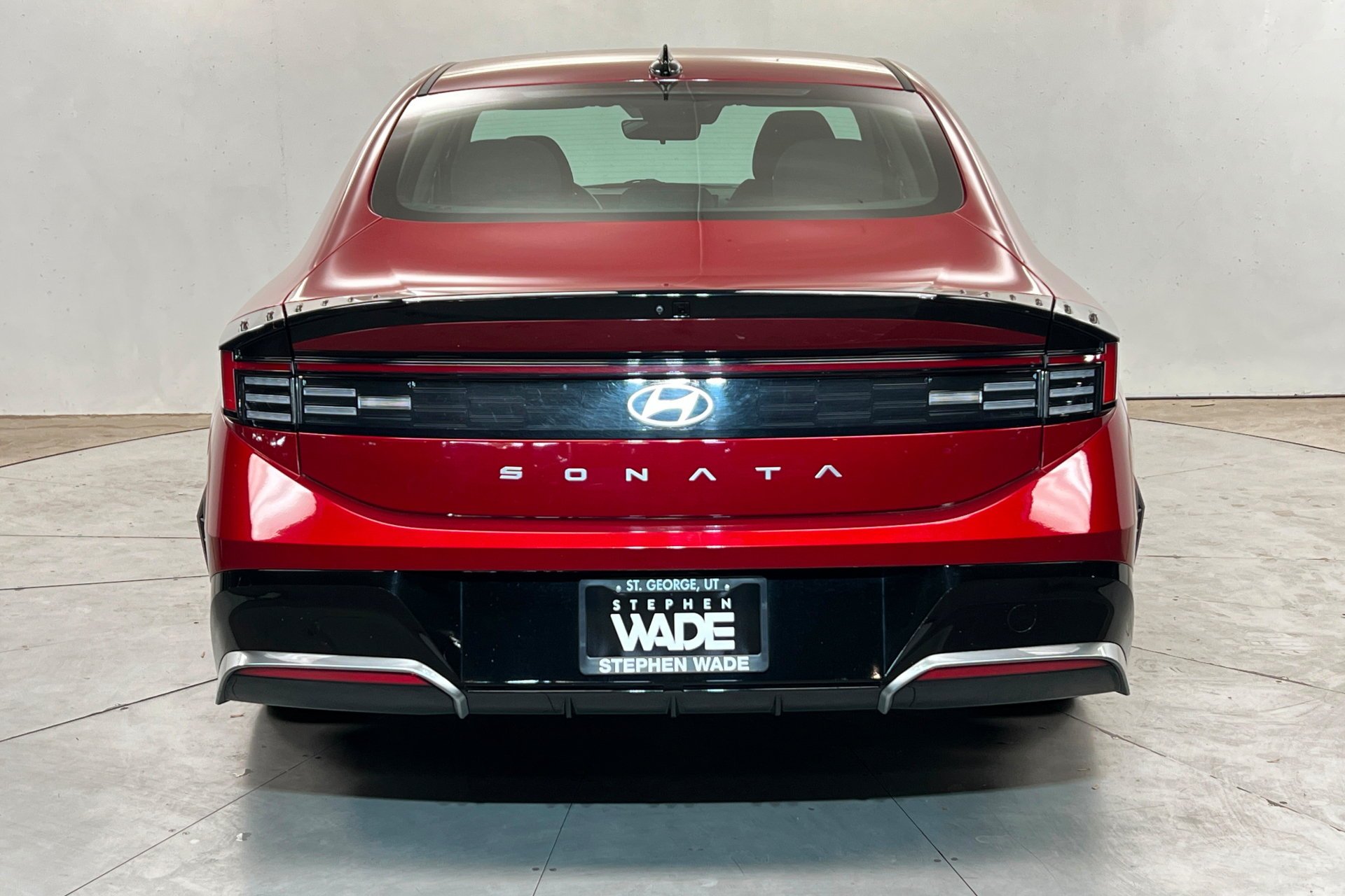 Used 2024 Ultimate red Hyundai SEL image 5