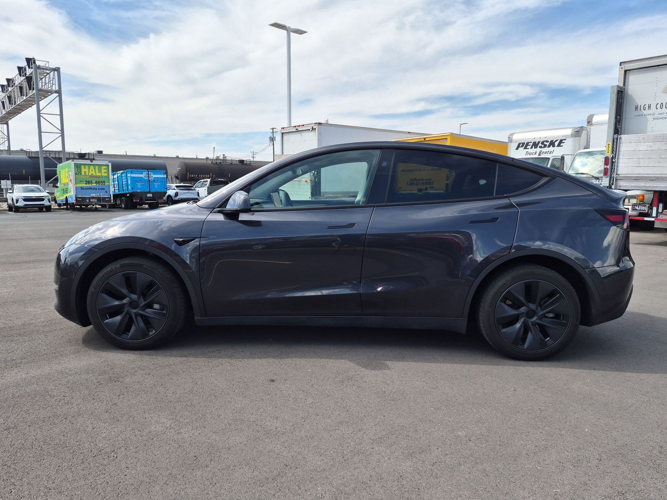 Used 2024 Tesla Model Y Long Range with VIN 7SAYGDEE1RF105609 for sale in Salt Lake City, UT