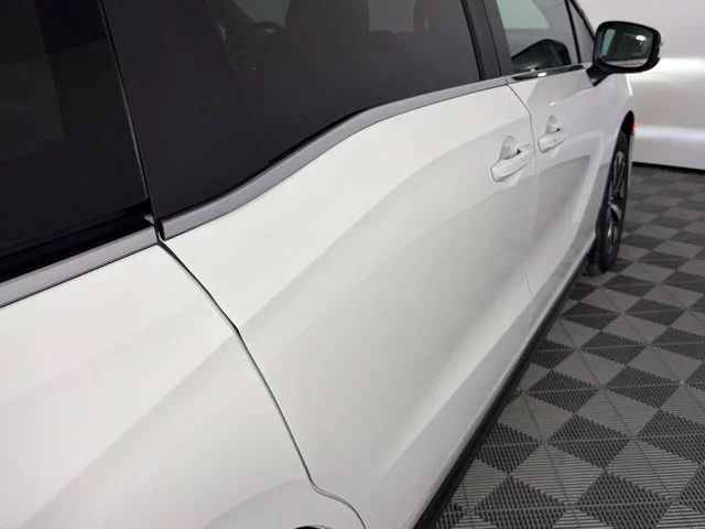 New 2027 Platinum White Pearl Honda EX-L image 9