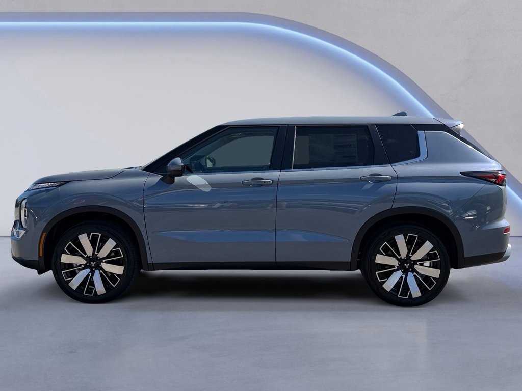 New 2026 Moonstone Gray Metallic Mitsubishi SE image 6