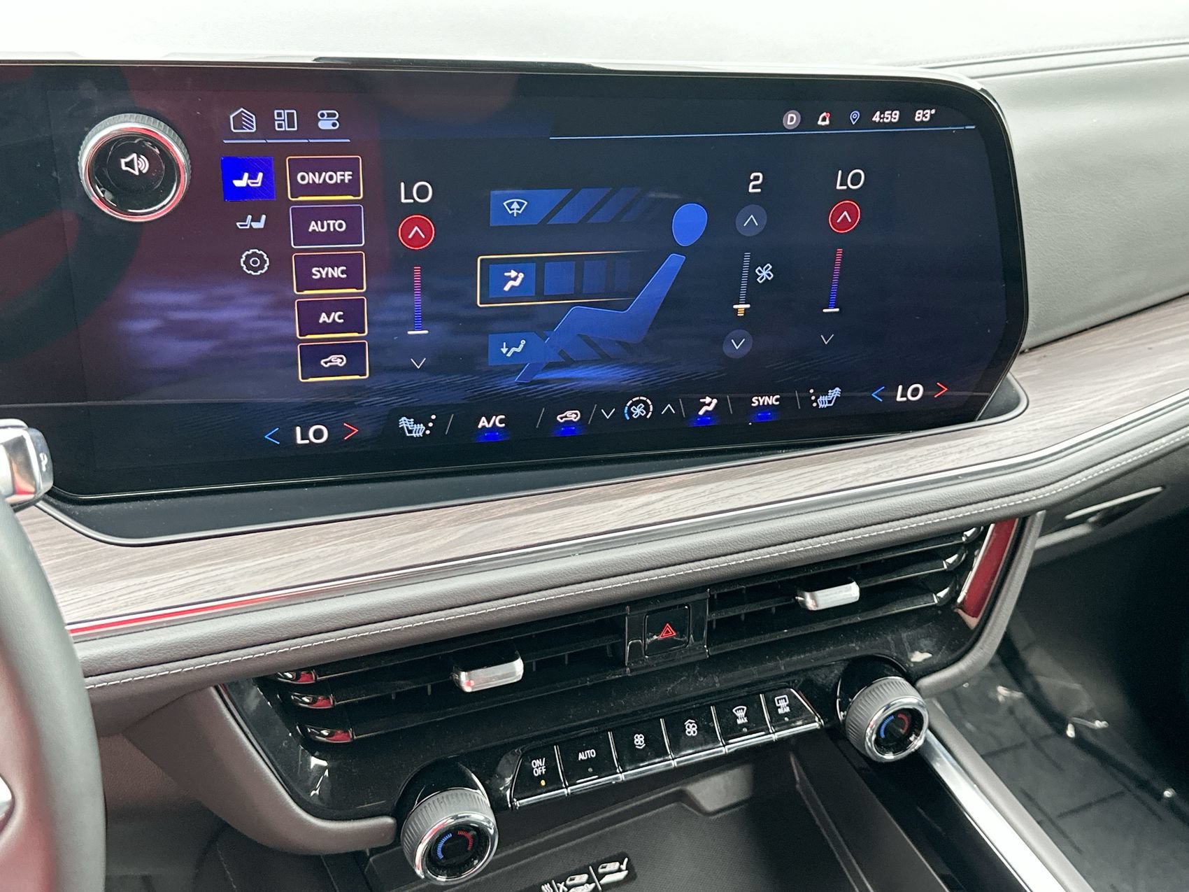 Used 2025 Summit White Chevrolet LT image 19