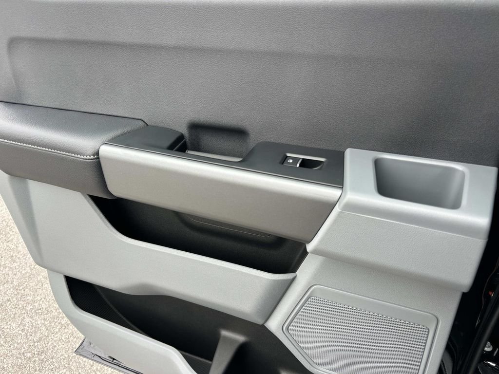New 2026 Agate Black Metallic Ford F-250® XL image 18