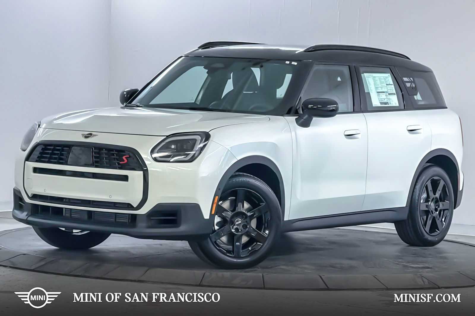 2027 MINI Countryman Signature Plus