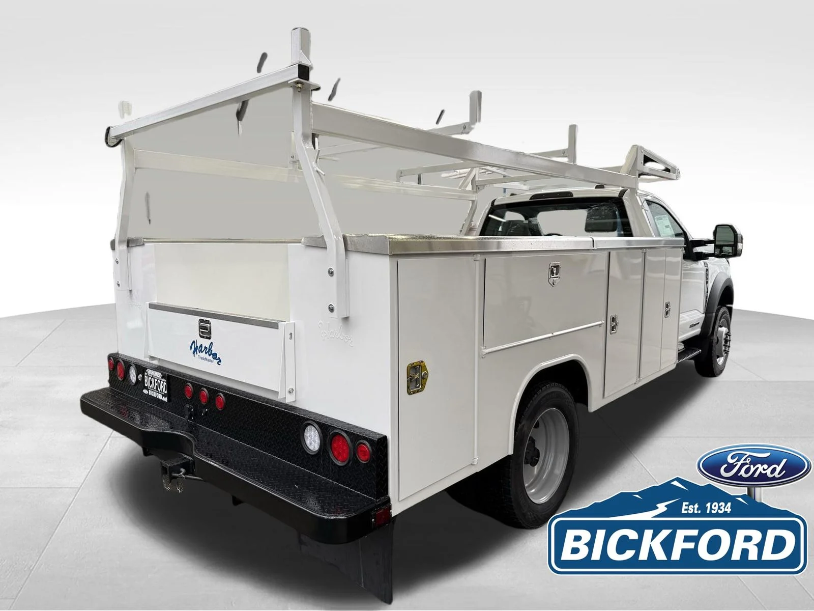 2025 Ford F-550 Super Duty Chassis Cab XL - Photo 5