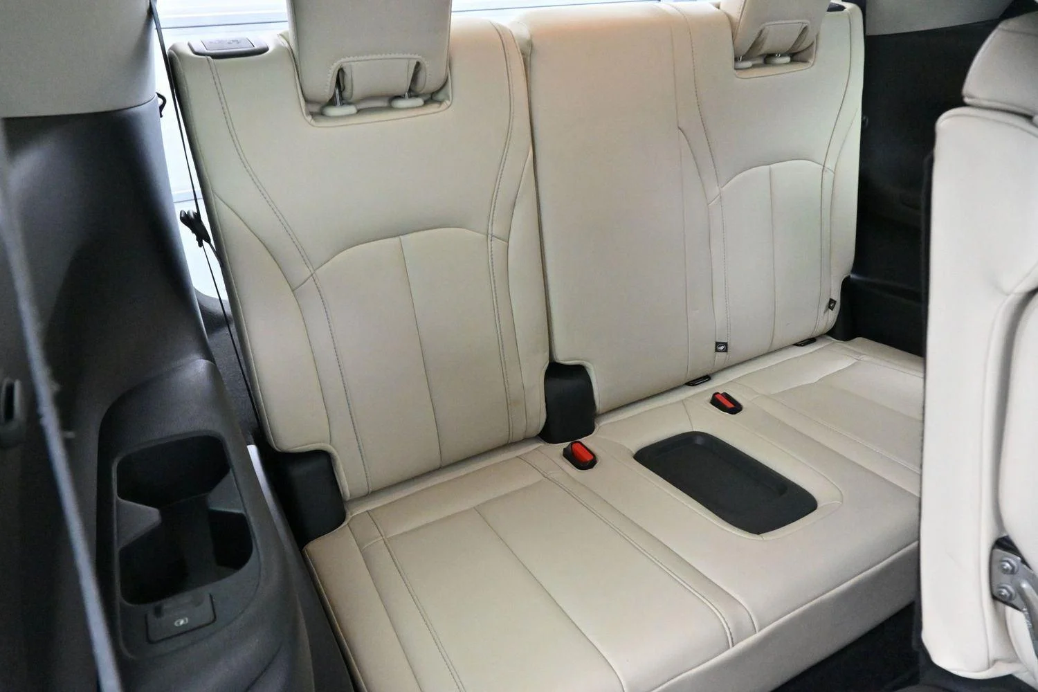 Used 2023 Black INFINITI PURE image 36