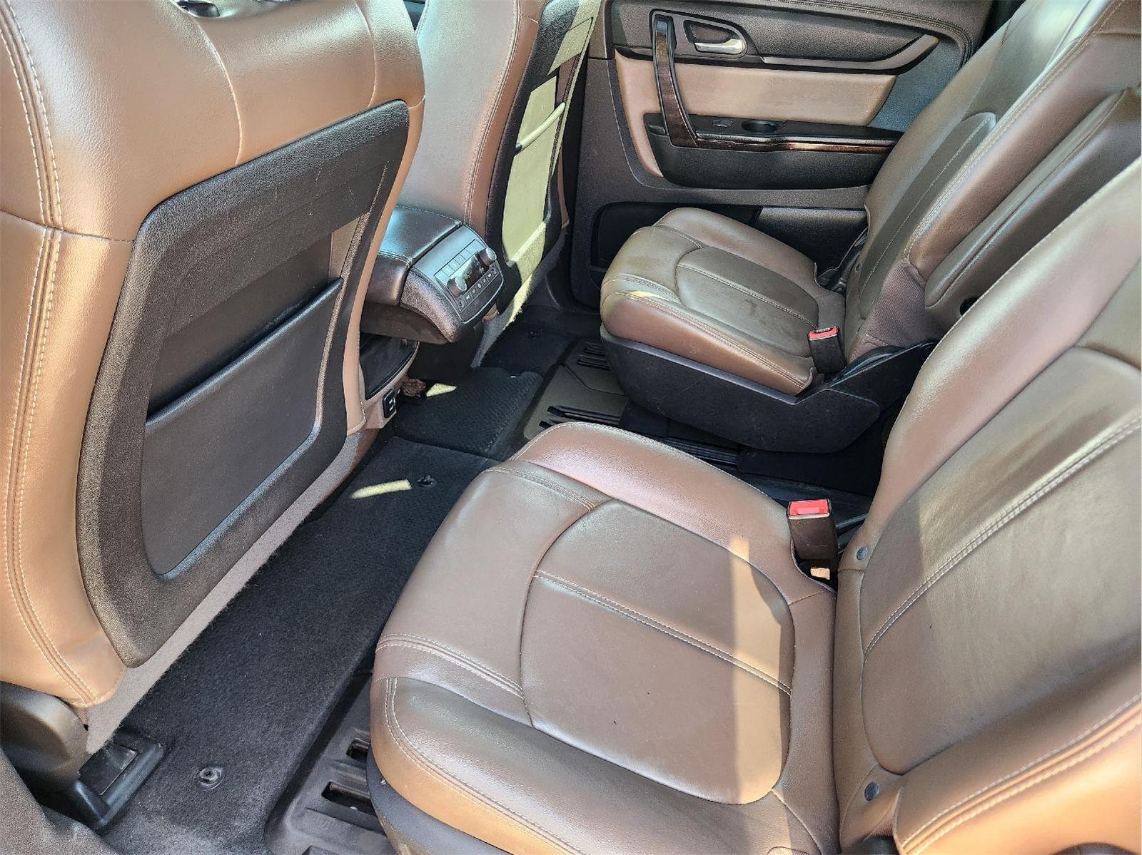 Used 2017 Crimson Red Tintcoat GMC Limited image 28