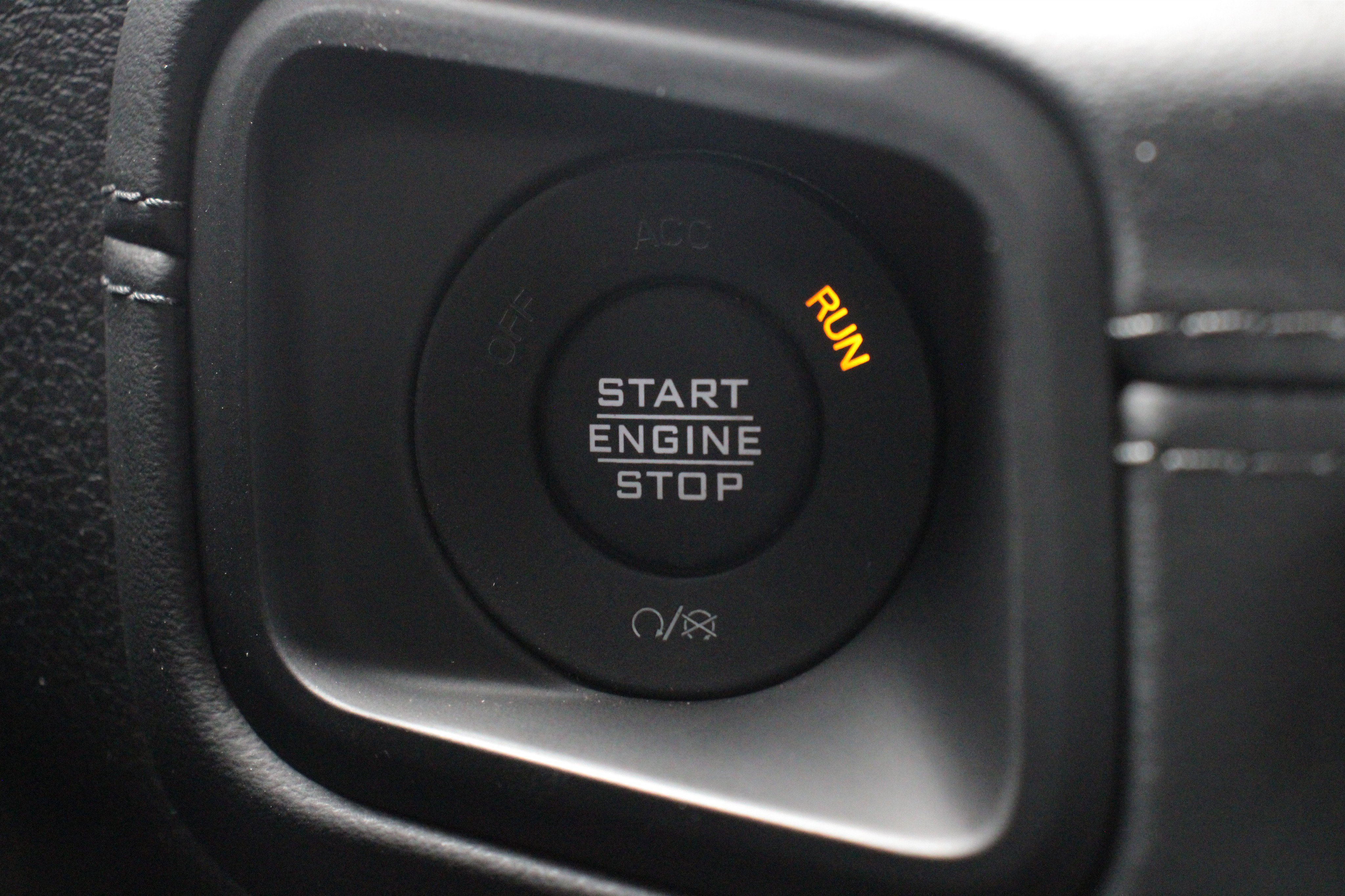 New 2026 Hydro Blue Pearl-Coat Exterior Paint Jeep Rubicon X image 22