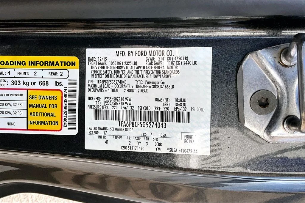 Used 2016 Gray Ford GT Premium image 17