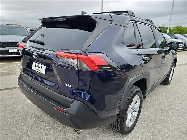 Used 2020 Blueprint Toyota XLE Front-wheel Drive image 5