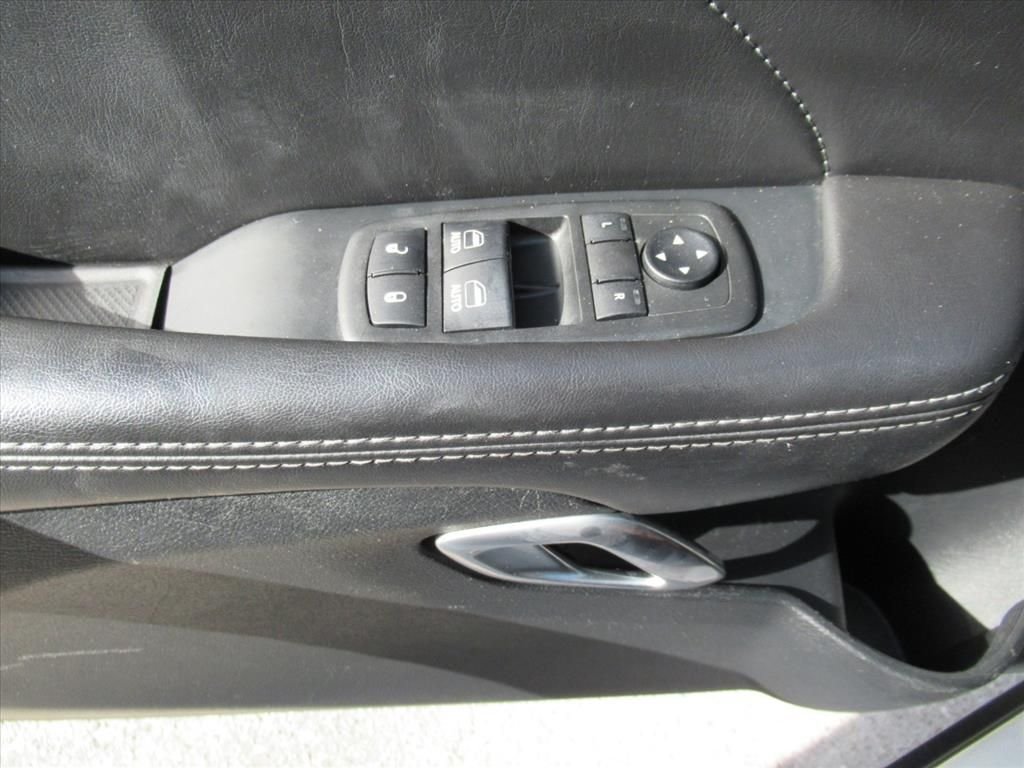 Used 2018 White Dodge R/T image 21