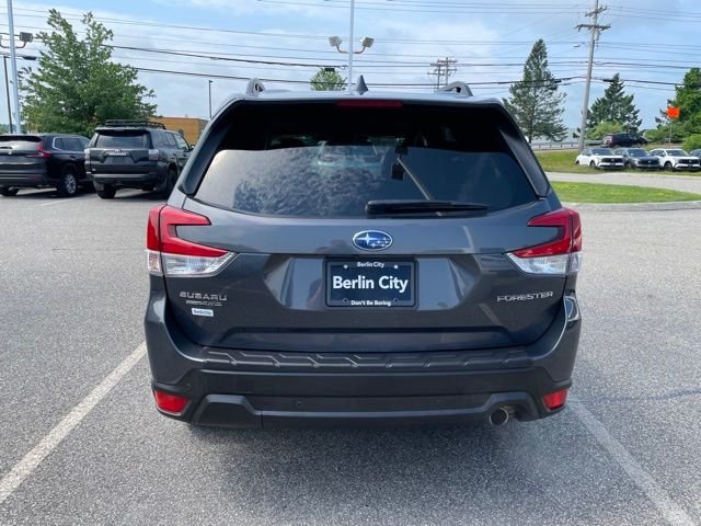 Used 2022 Gray Metallic Subaru Limited image 6