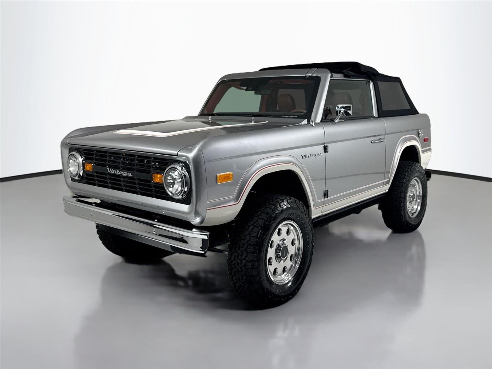 Used 2025 GT Silver Vintage Modern Twin-Turbo w/ Full Bespoke Interior image 54
