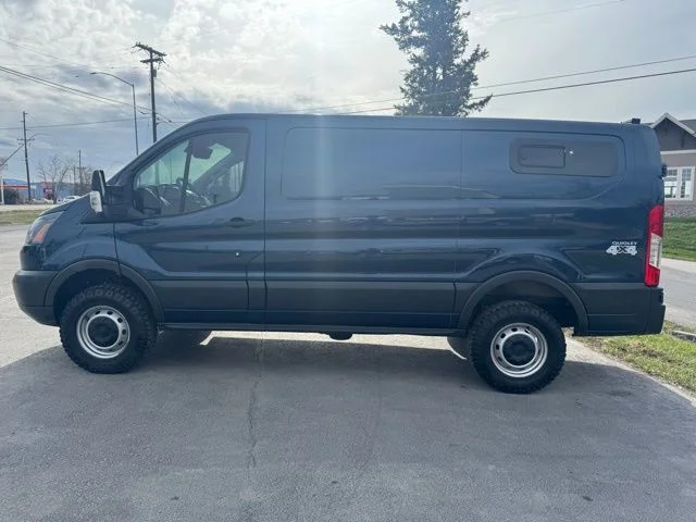 Used 2018 Blue Ford Base image 7