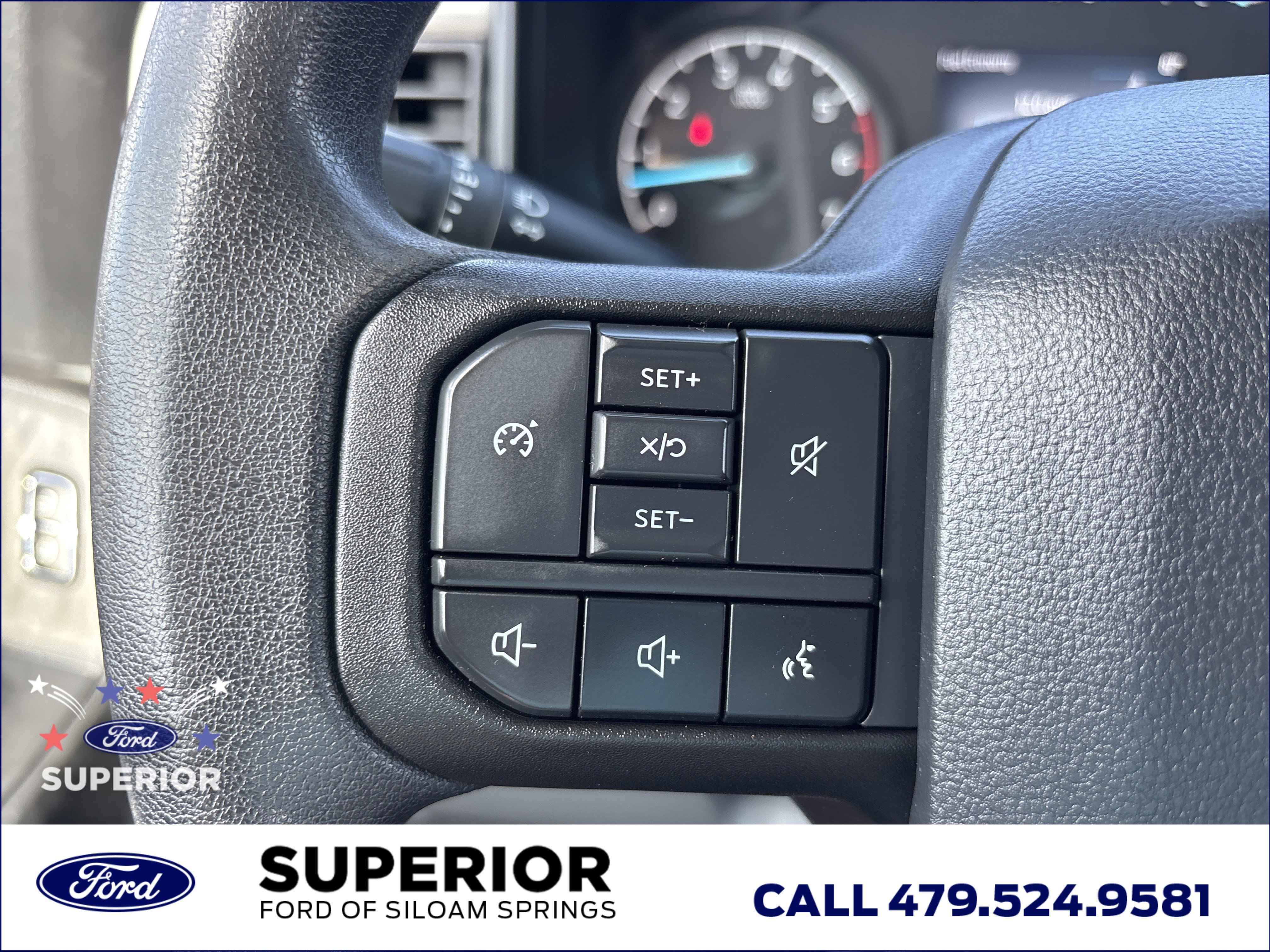 Used 2023 Oxford White Ford XL Crew Cab 4WD image 26