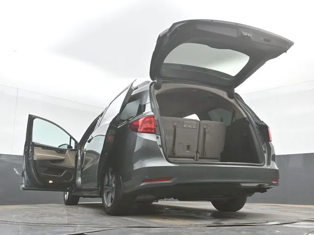Used 2019 Lunar Silver Metallic Honda EX-L image 57