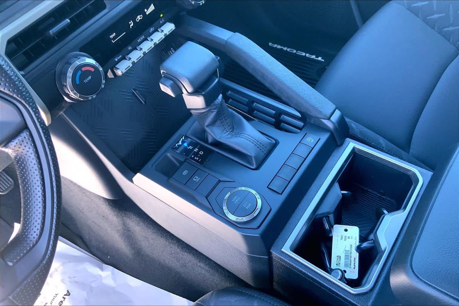 New 2026 Ice Cap Toyota SR5 image 7