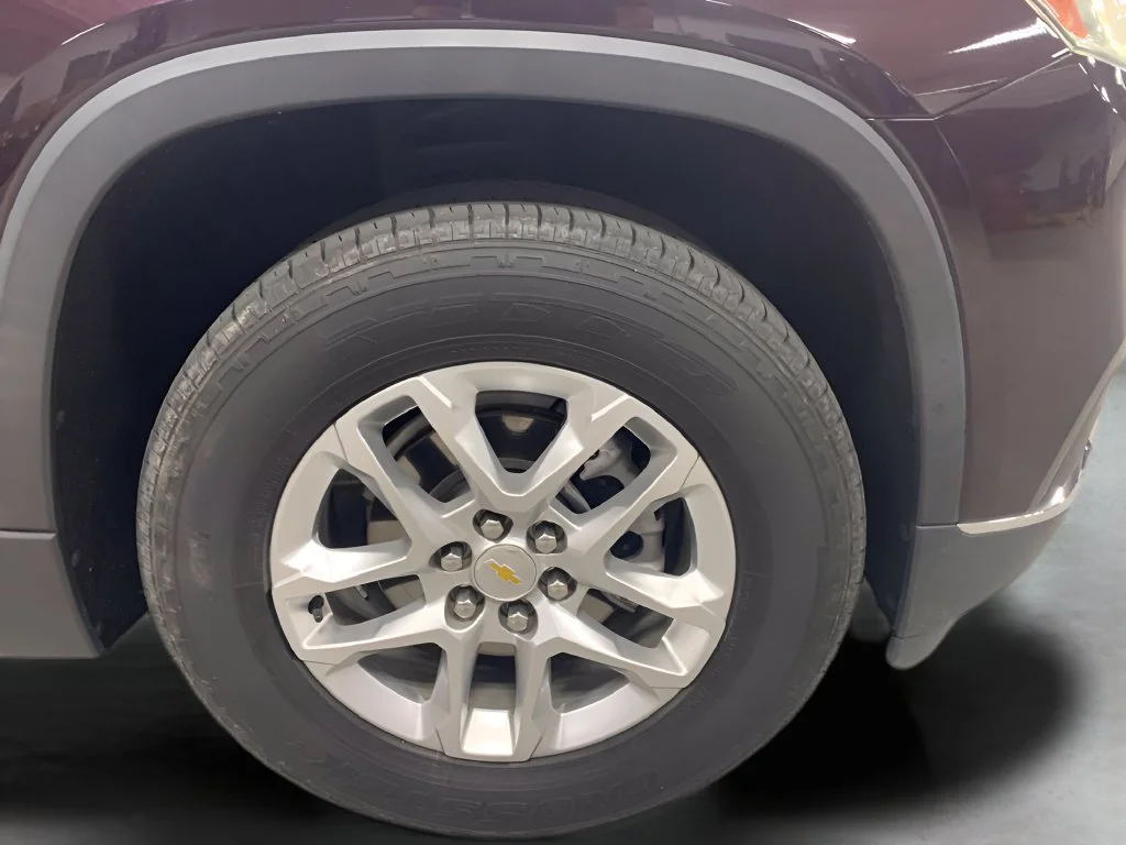 2021 Chevrolet Traverse 1LT - Photo 31