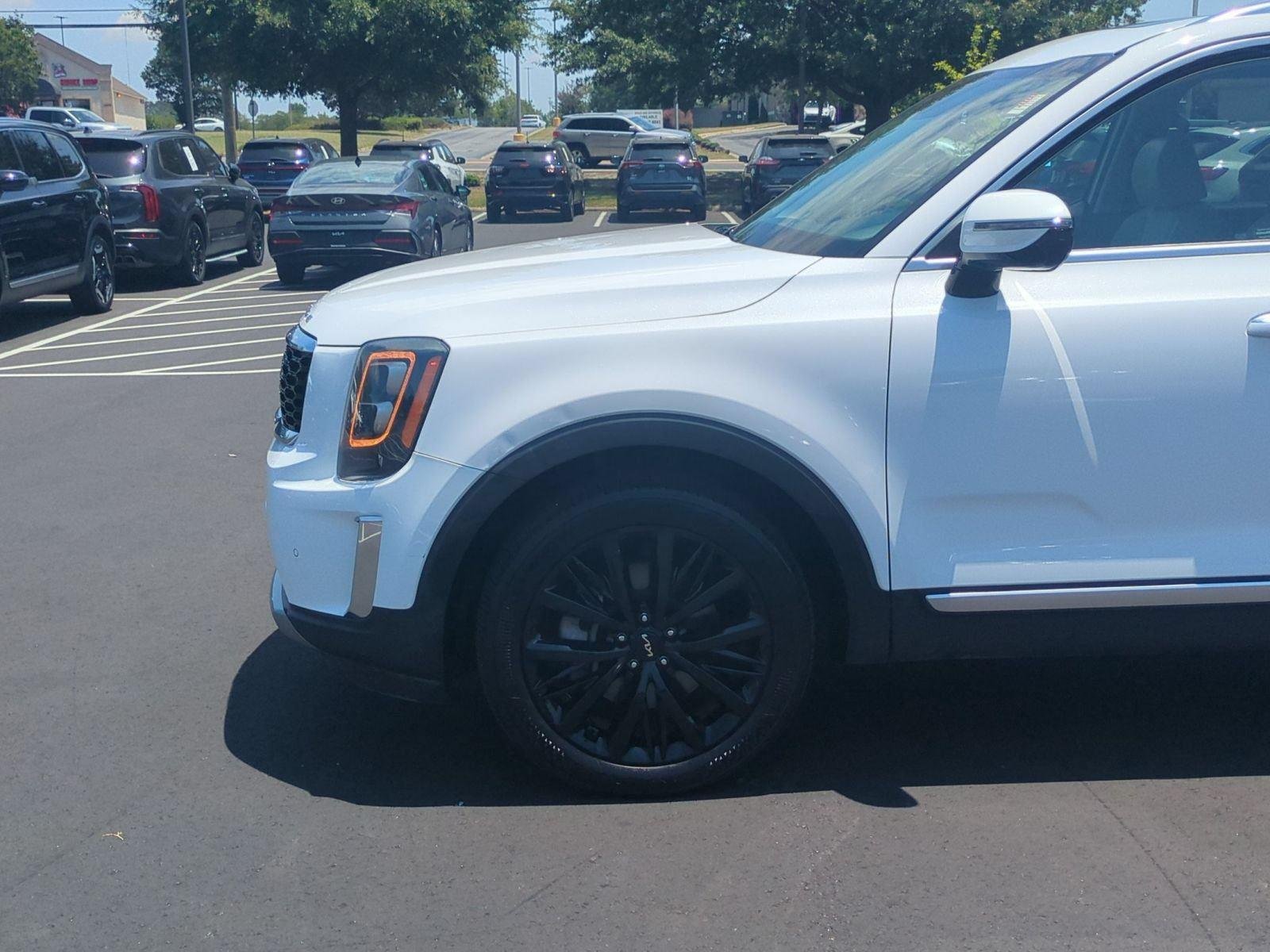 Used 2022 Glacial White Pearl Kia SX image 10