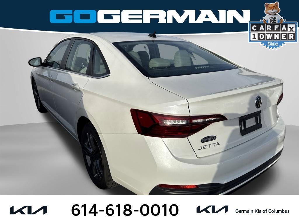 Used 2023 White Volkswagen 1.5T SE image 2