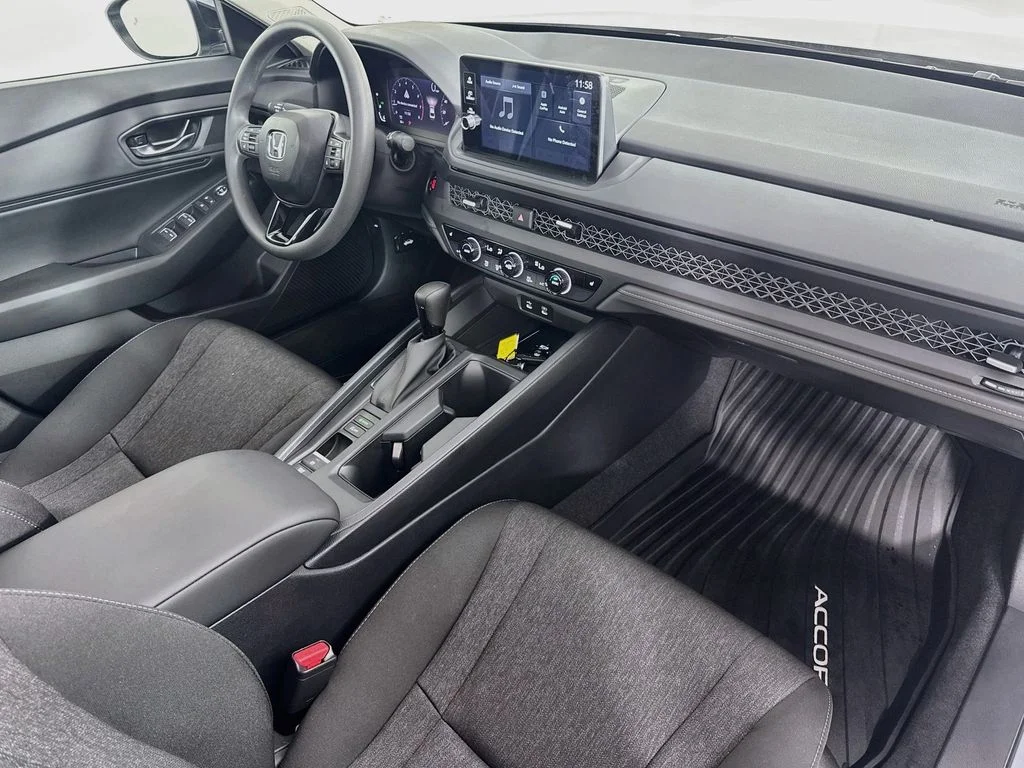 Used 2026 Silver Honda SE image 36