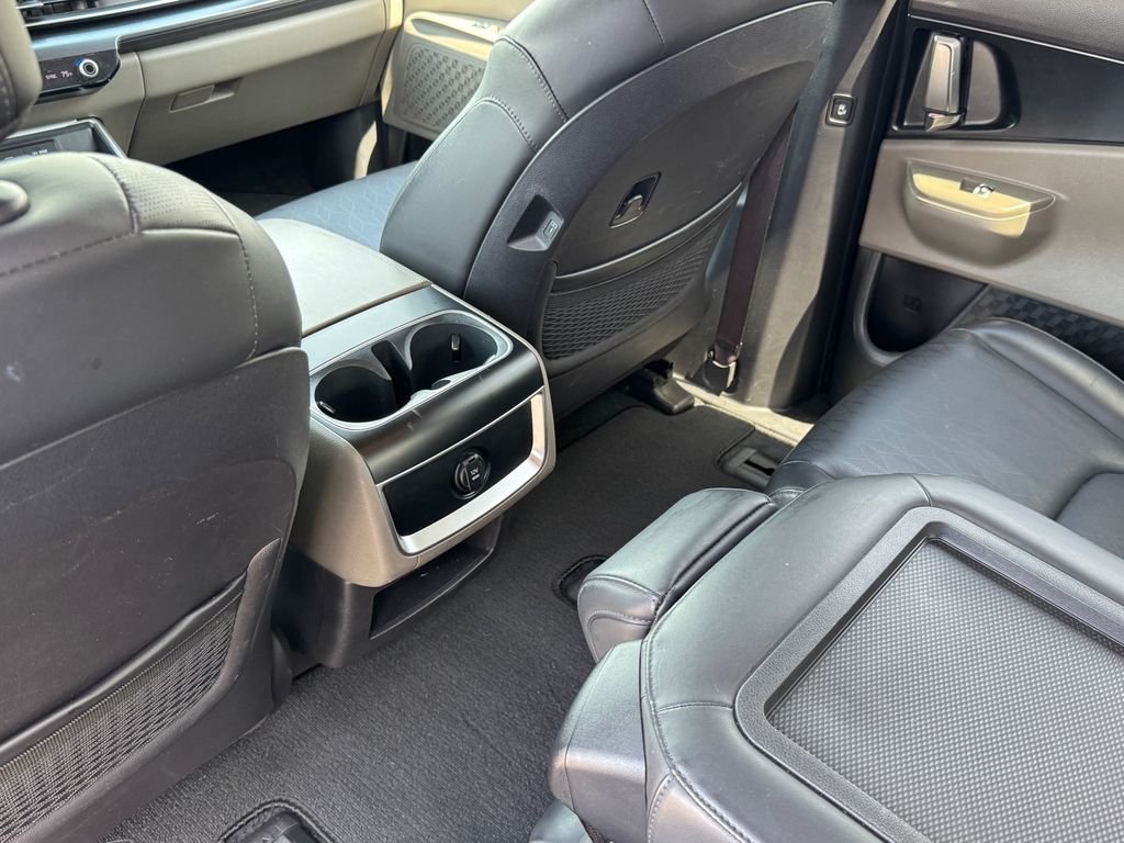 Used 2025 Gray Kia LXS image 18
