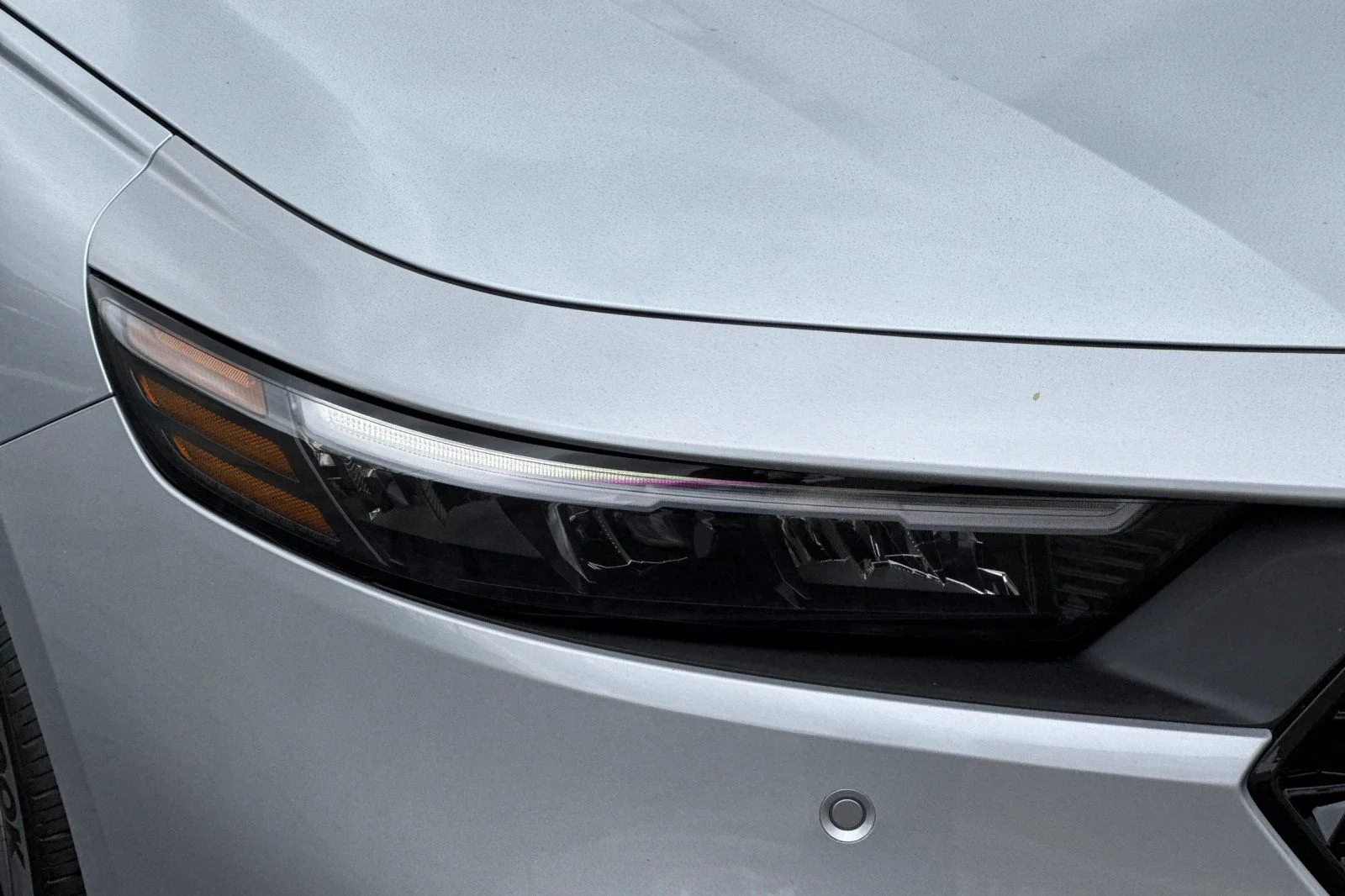 Certified Used 2025 Solar Silver Metallic Honda EX-L image 28