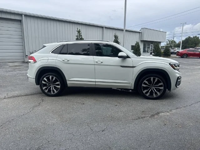 Used 2021 White Volkswagen 3.6L V6 SEL R-Line image 4