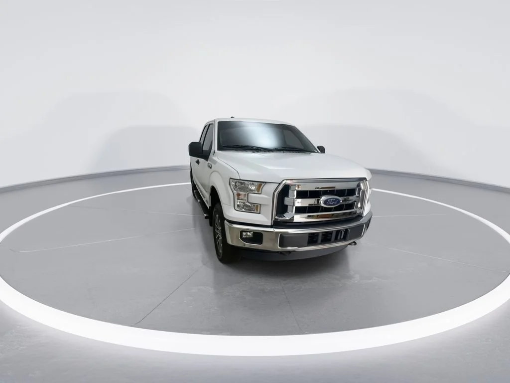 Used 2015 White Ford Lariat image 6