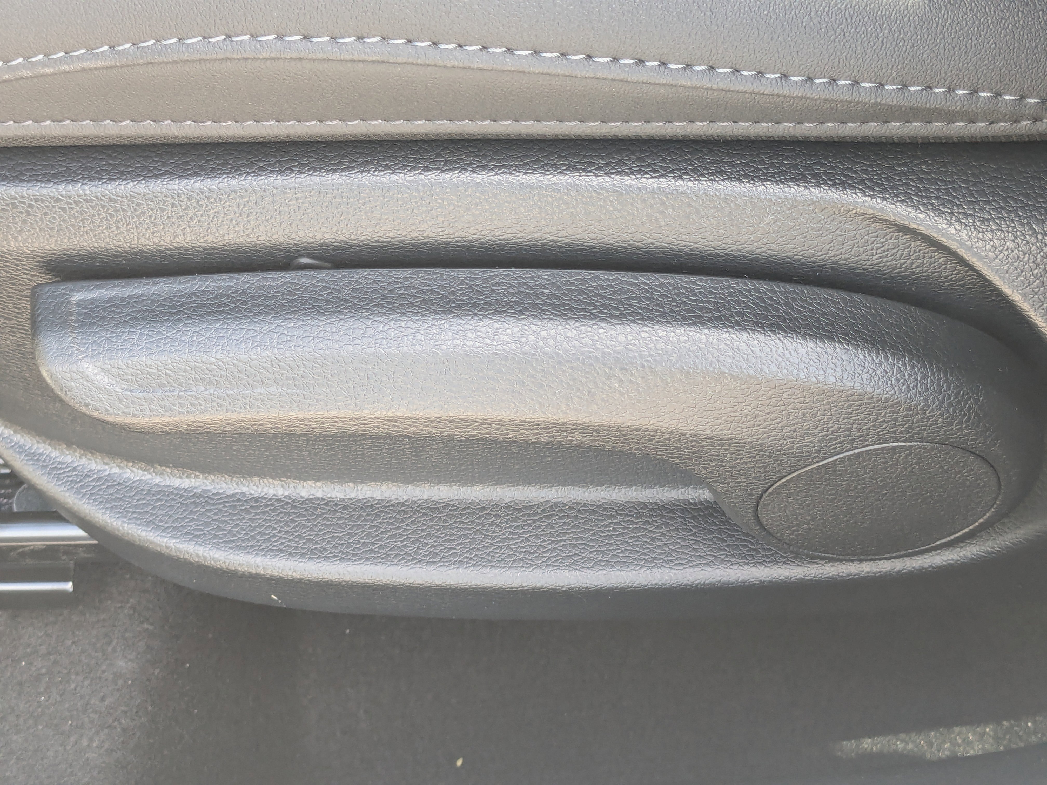 New 2026 Snow White Pearl Kia S image 22