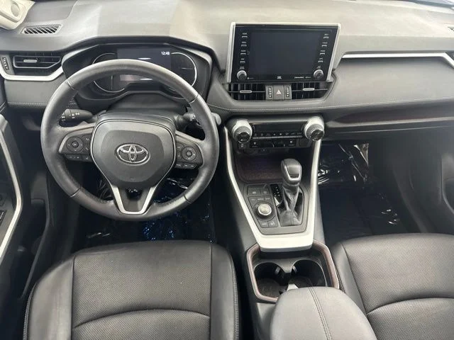 Used 2021 Red Toyota Limited image 27