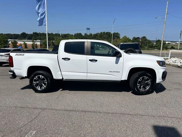 Used 2021 Summit White Chevrolet Z71 image 2