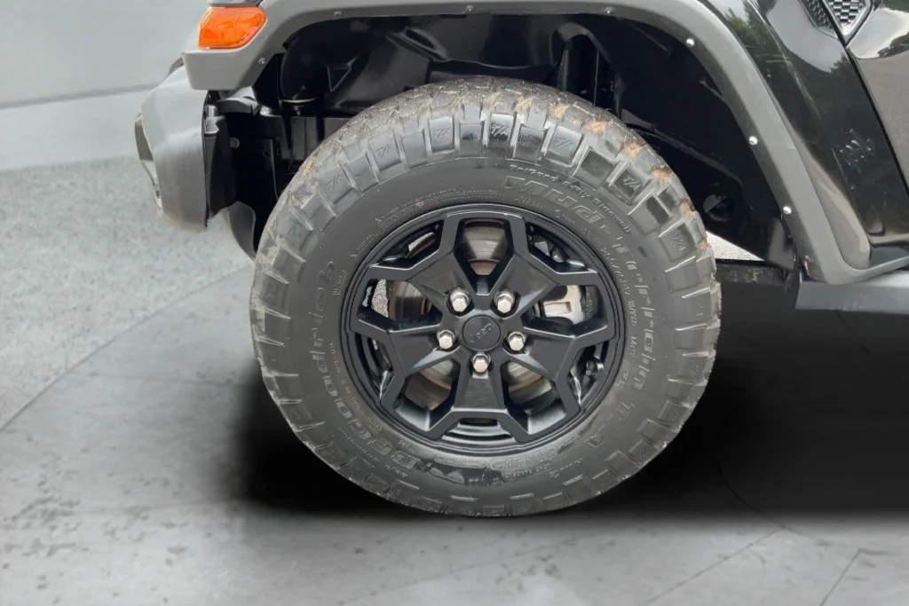 Used 2023 Black Jeep Willys image 21