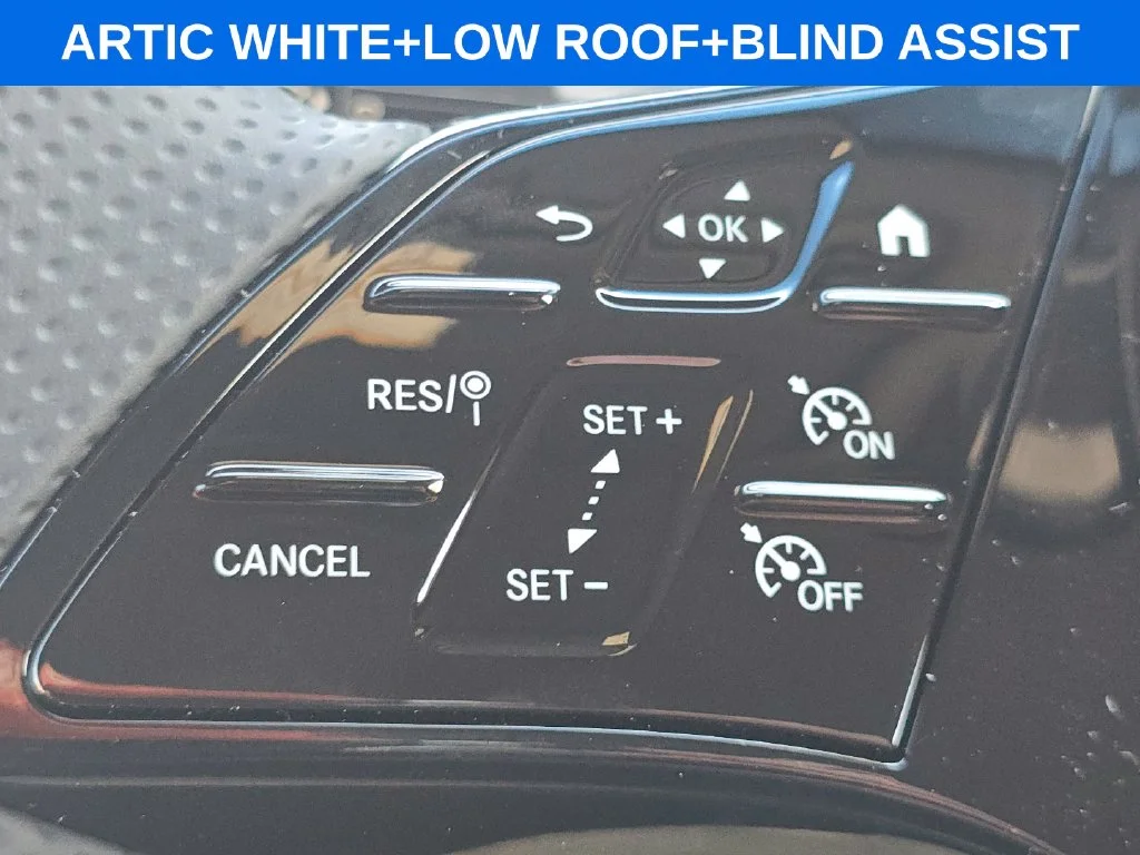 New 2026 Arctic White Mercedes-Benz Cargo 144 WB image 27