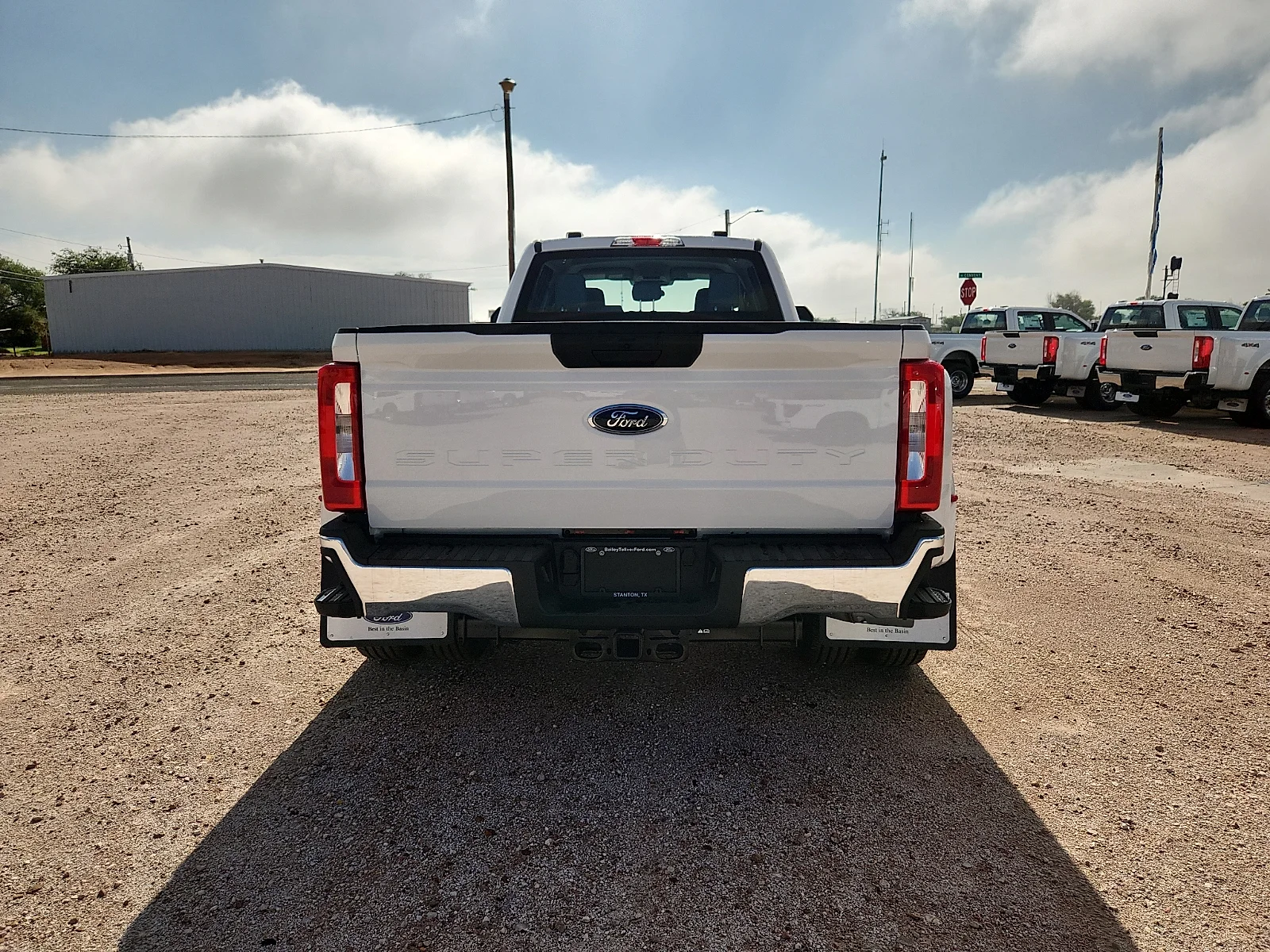 New 2026 Oxford White Ford XL image 6